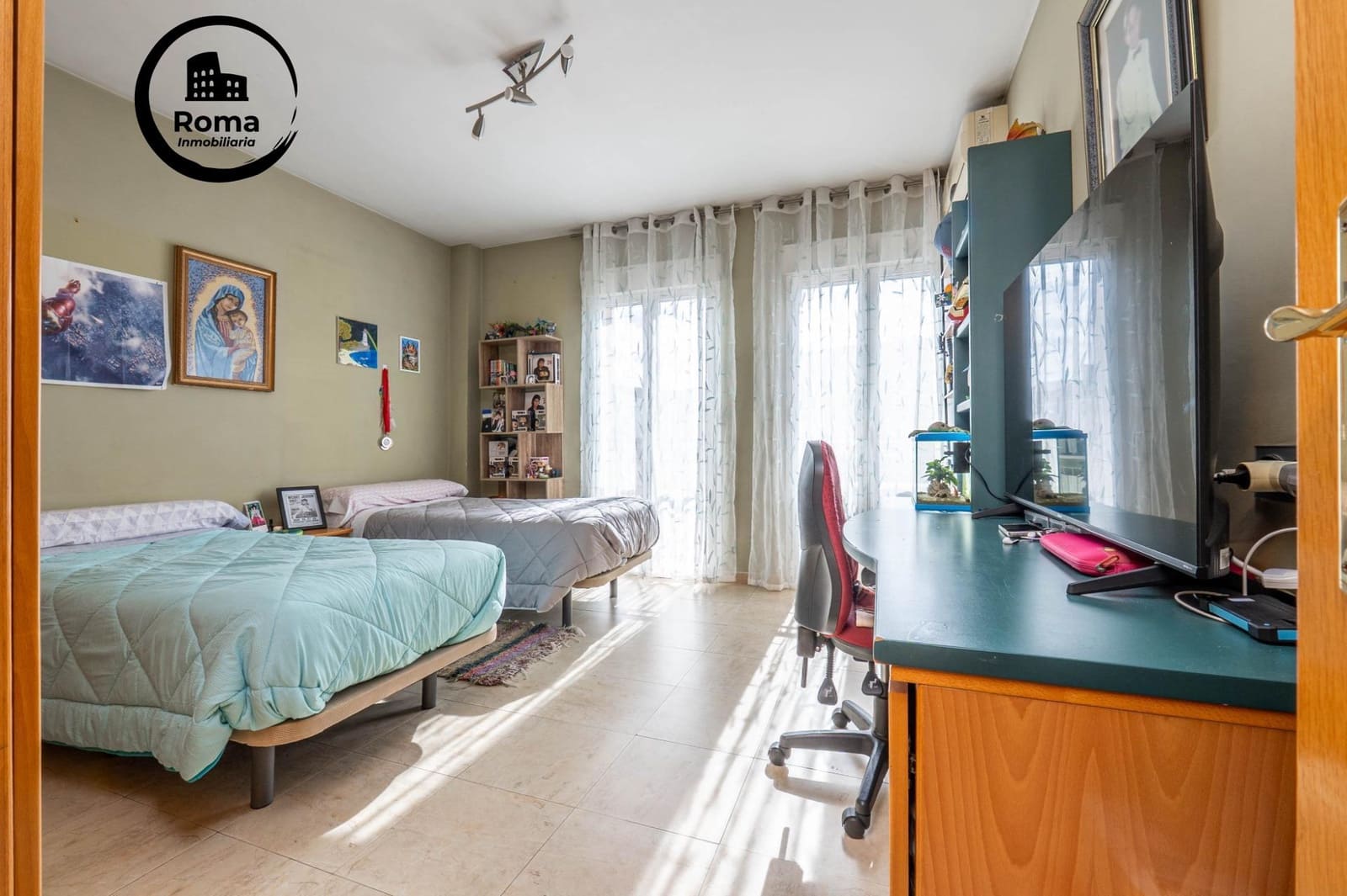 3 bedroom Flat for sale in Granada city with garage - € 240,000 (Ref: 9773202)