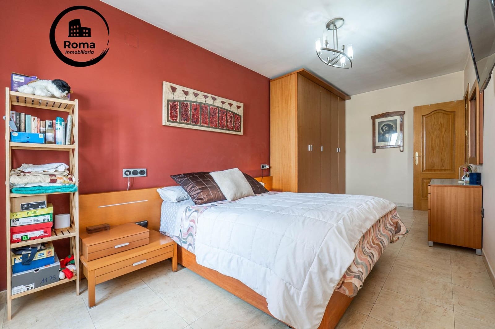 3 bedroom Flat for sale in Granada city with garage - € 240,000 (Ref: 9773202)