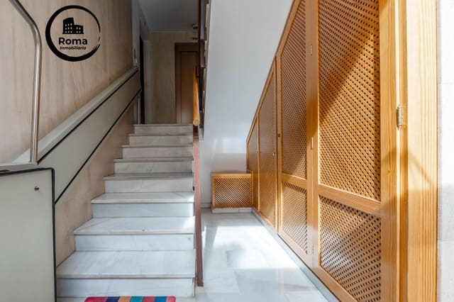 3 sovrum Lägenhet till salu i Granada stad med garage - 240 000 € (Ref: 9773202)