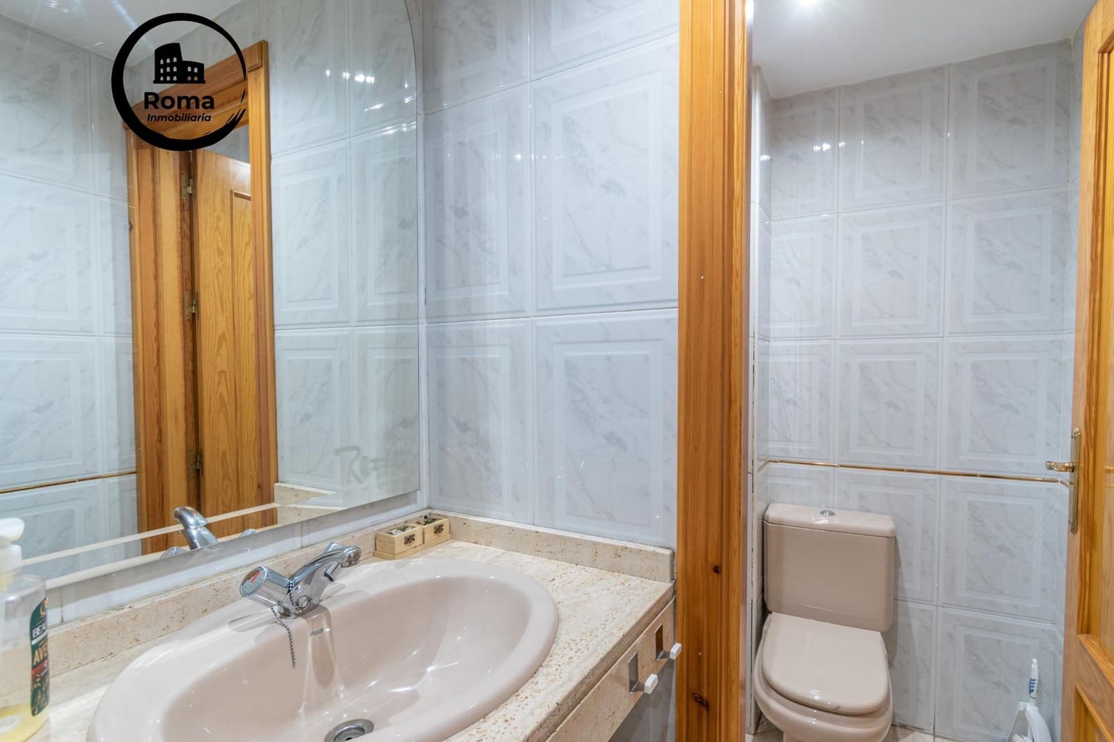 Commercial for sale in Granada city - € 440,000 (Ref: 9773207)