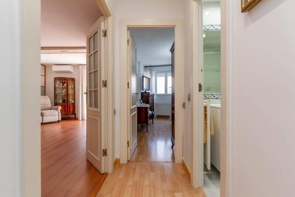 4 sovrum Takvåning till salu i Granada stad - 419 000 € (Ref: 9773213)