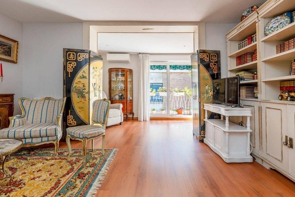 4 sovrum Takvåning till salu i Granada stad - 419 000 € (Ref: 9773213)