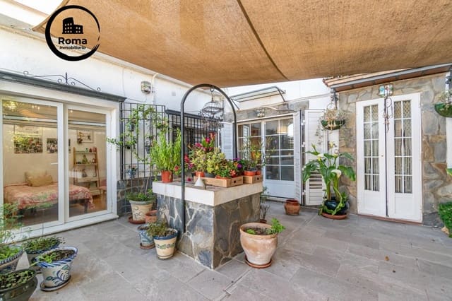 5 sovrum Villa till salu i Granada stad med pool - 350 000 € (Ref: 9773217)