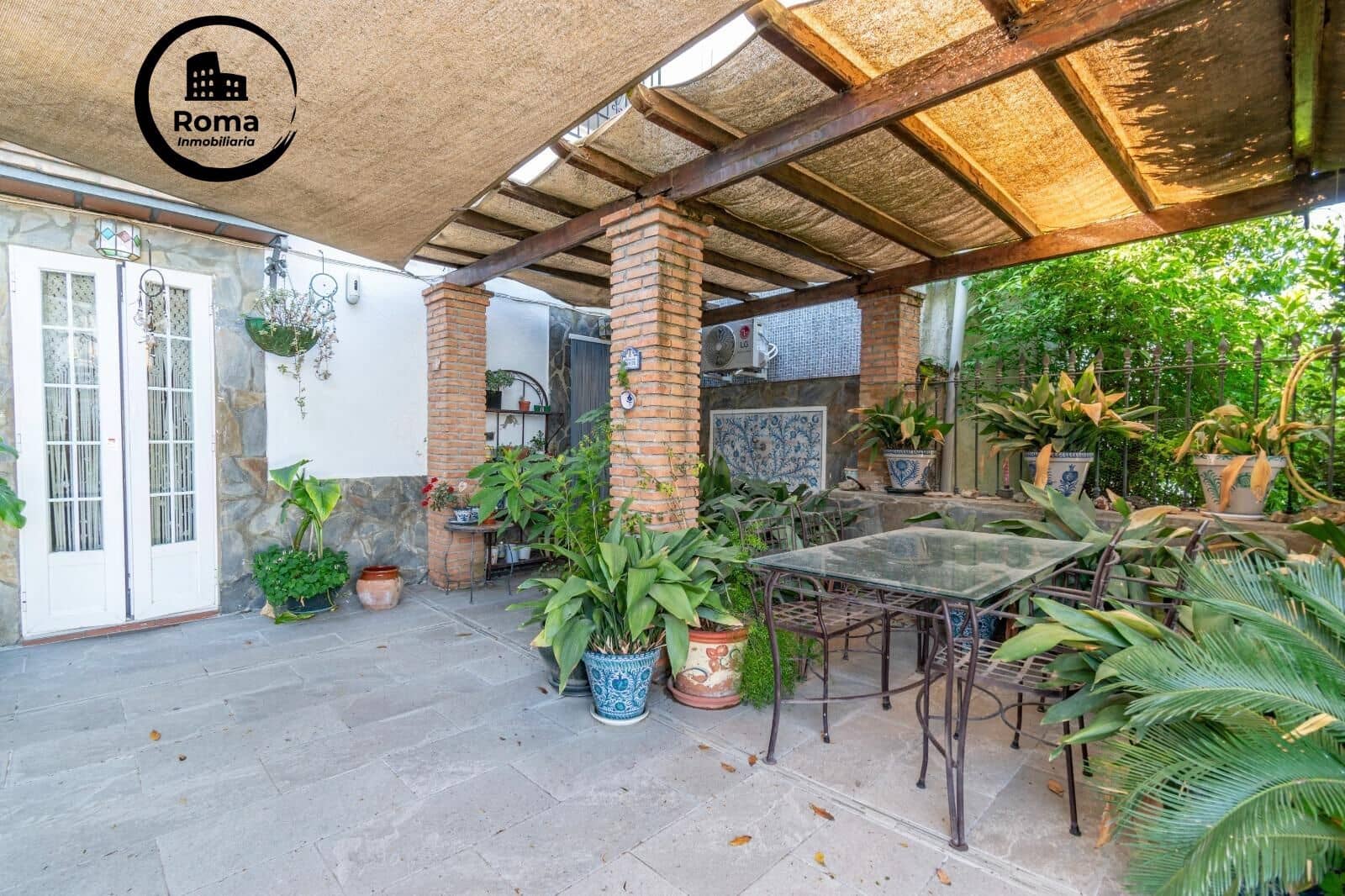 5 sovrum Villa till salu i Granada stad med pool - 350 000 € (Ref: 9773217)