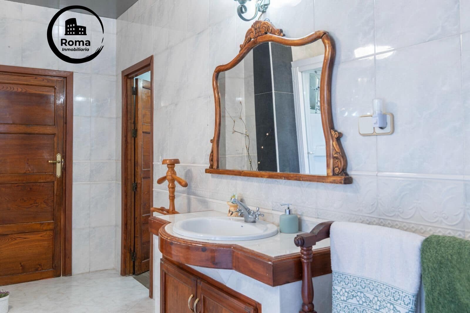 5 sovrum Villa till salu i Granada stad med pool - 350 000 € (Ref: 9773217)