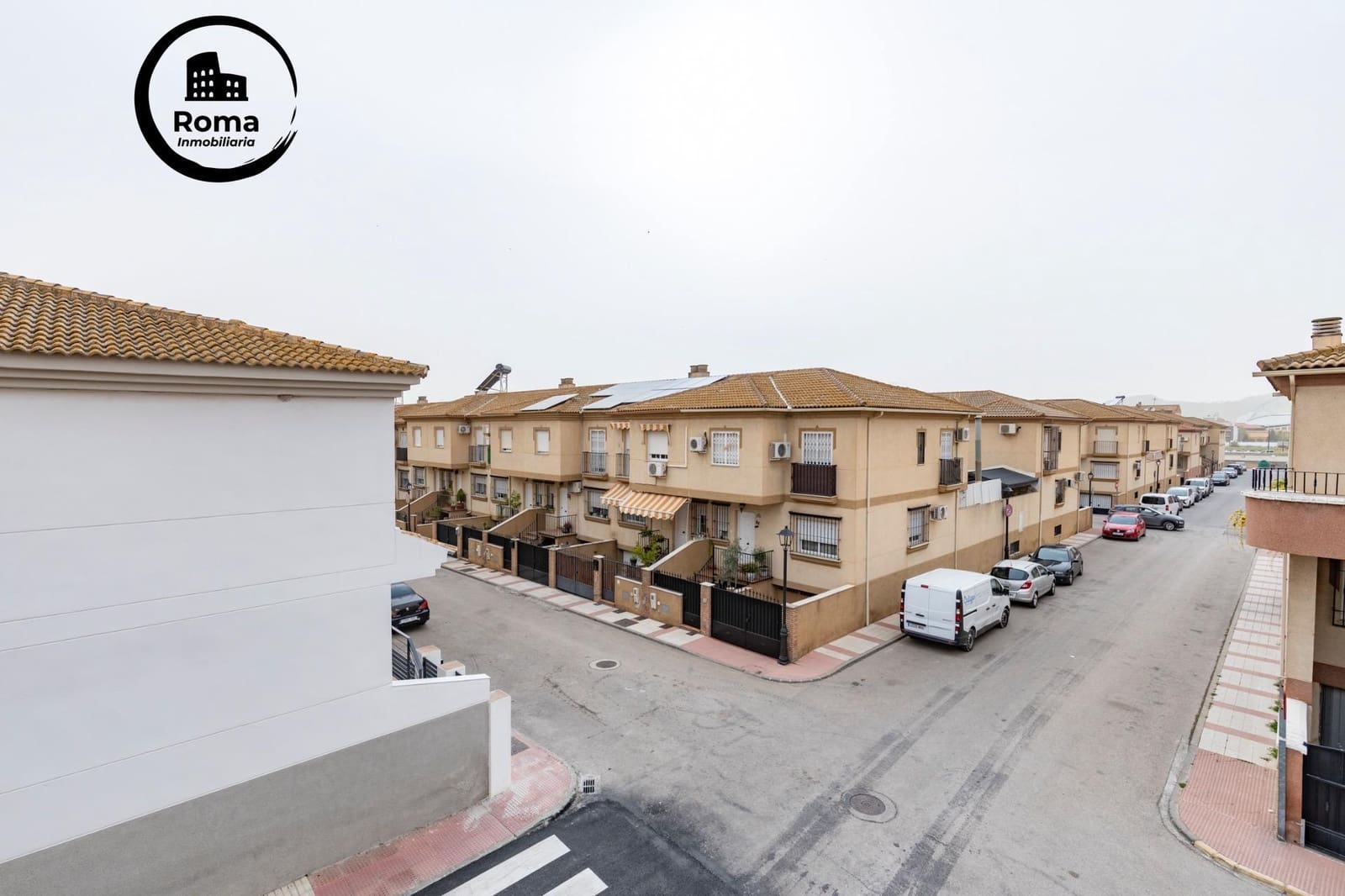 4 soverom Kjedet enebolig til salgs i Atarfe med garasje - € 299 000 (Ref: 9773221)