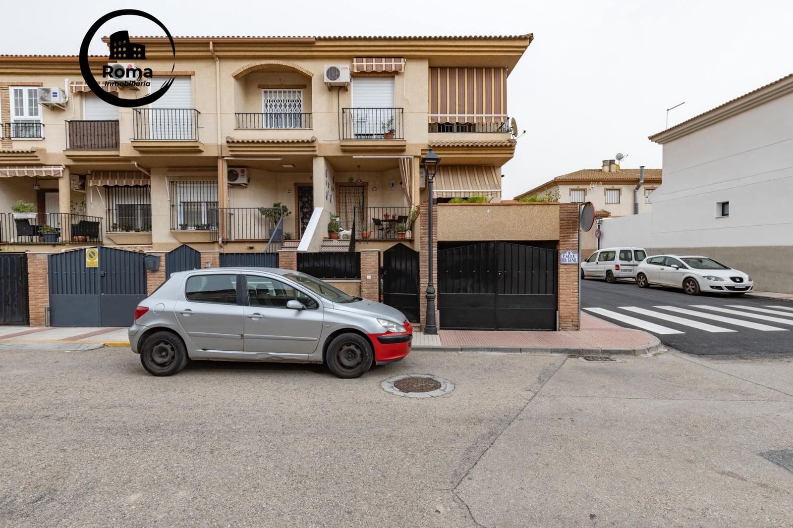 4 soverom Kjedet enebolig til salgs i Atarfe med garasje - € 299 000 (Ref: 9773221)