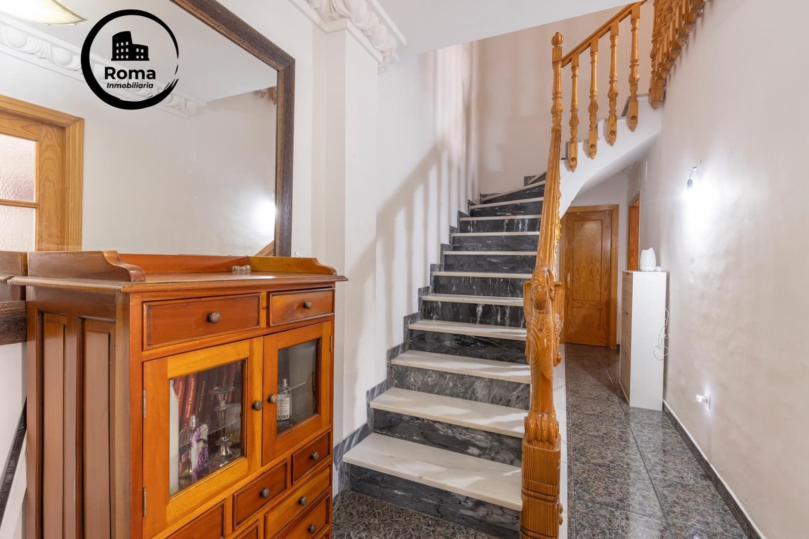 4 soverom Kjedet enebolig til salgs i Atarfe med garasje - € 299 000 (Ref: 9773221)