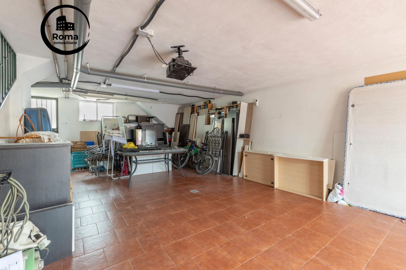 3 makuuhuone Paritalo myytävänä paikassa Belicena mukana 
autotalli - 235 000 € (Ref: 9773223)