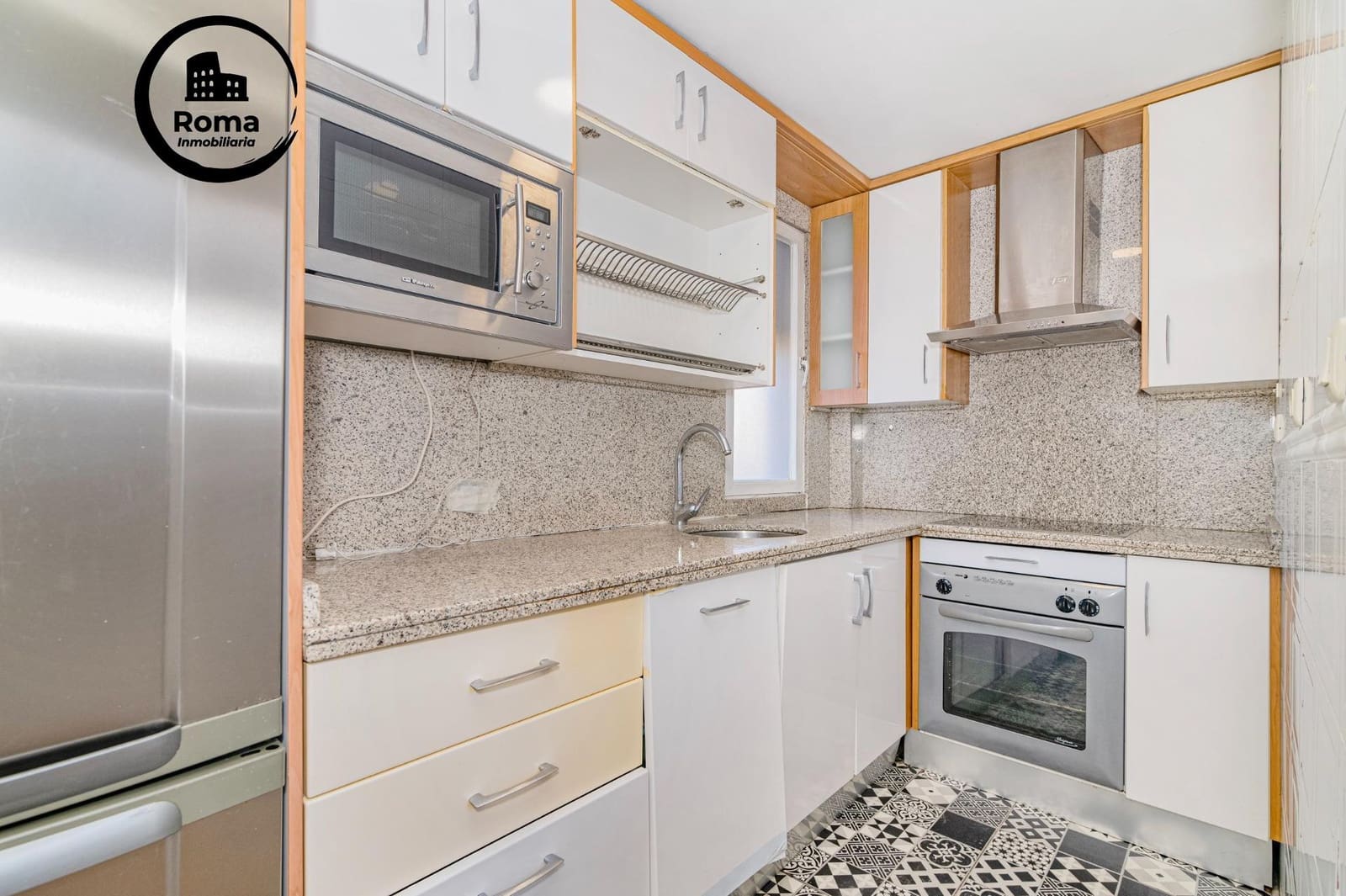 2 camera da letto Attico in vendita in La Zubia con piscina garage - 200.000 € (Rif: 9778291)