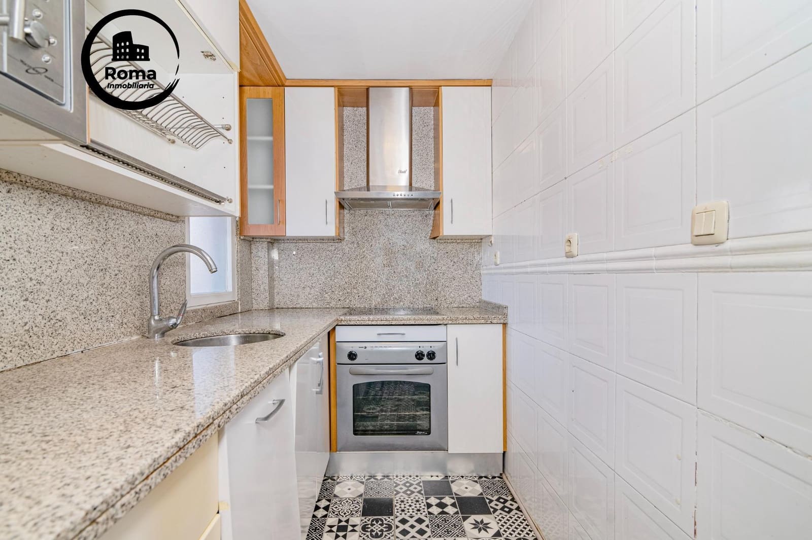 2 camera da letto Attico in vendita in La Zubia con piscina garage - 200.000 € (Rif: 9778291)