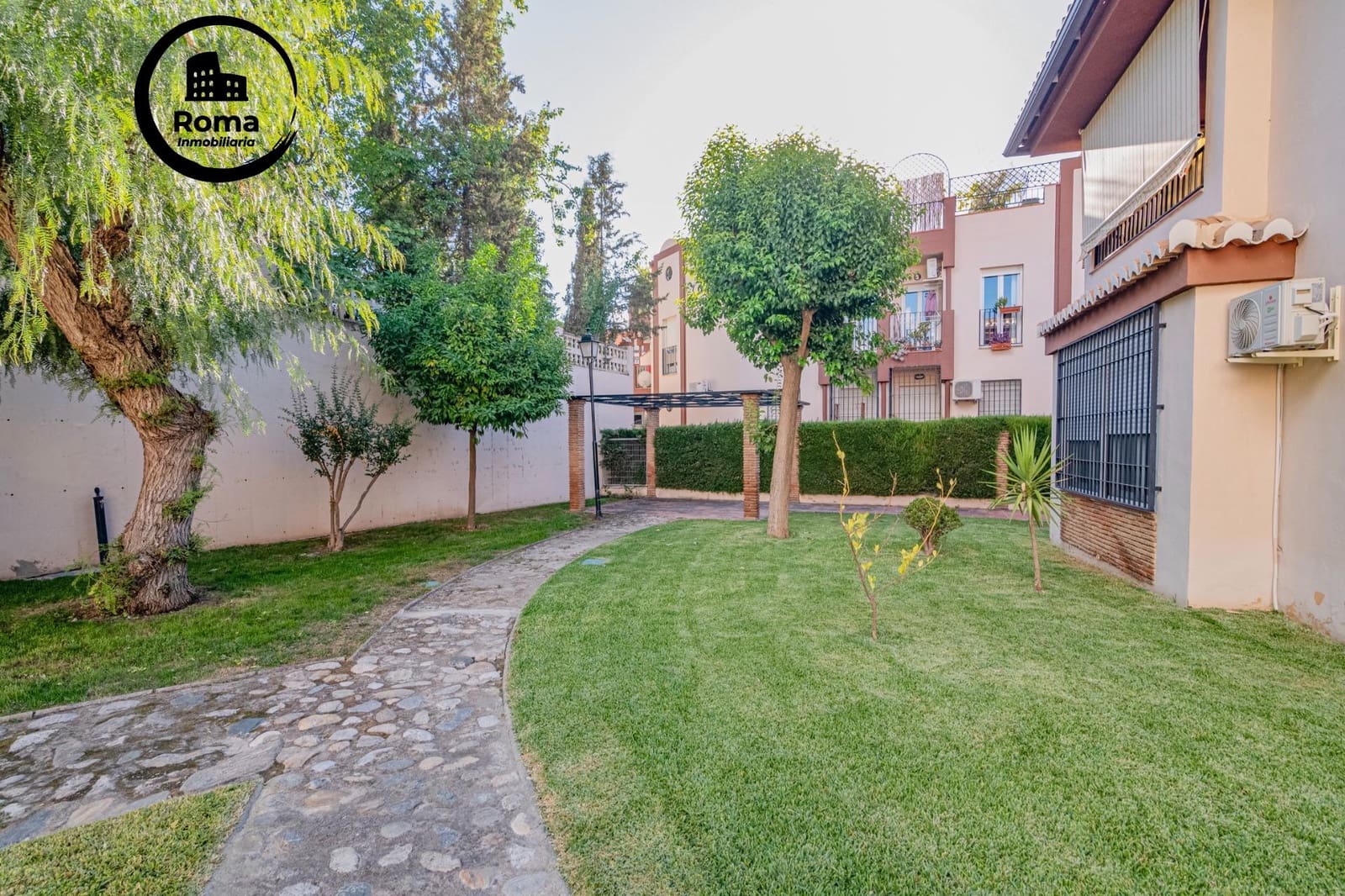 2 camera da letto Attico in vendita in La Zubia con piscina garage - 200.000 € (Rif: 9778291)