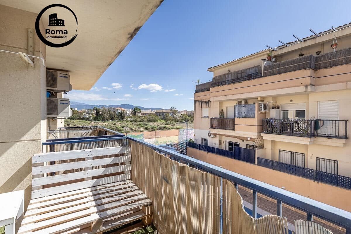 2 bedroom Flat for sale in Las Gabias with pool garage - € 154,900 (Ref: 9785047)
