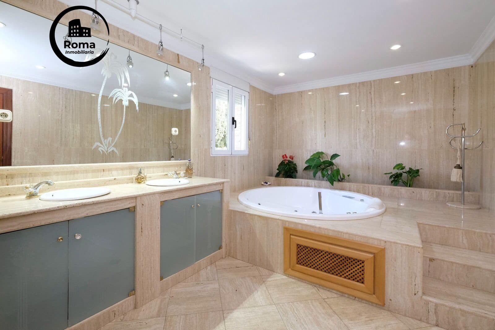 5 sypialnia Finka/Dom wiejski na sprzedaż w Padul z basenem garażem - 350 000 € (Ref: 9788517)