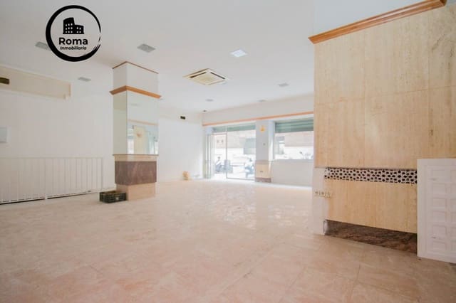 Commerciale in vendita in Granada città - 235.000 € (Rif: 9791175)