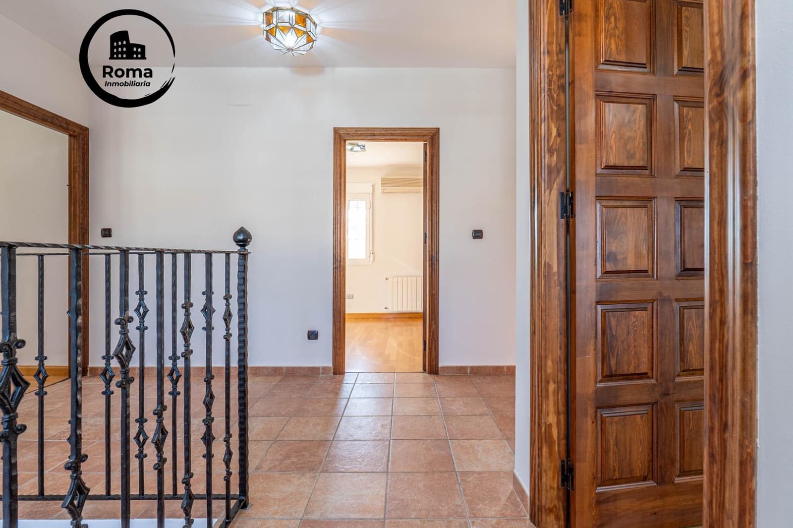 5 soverom Villa til salgs i Santa Fe med svømmebasseng garasje - € 450 000 (Ref: 9791177)