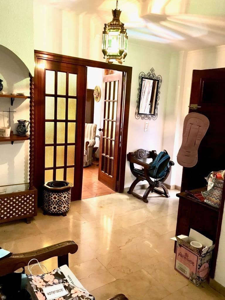 5 quarto Moradia para venda em La Zubia com garagem - 460 000 € (Ref: 9791182)