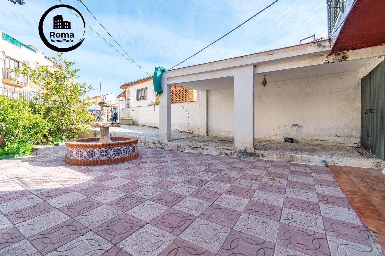 8 makuuhuone Huvila myytävänä paikassa Ambroz - 290 000 € (Ref: 9791186)