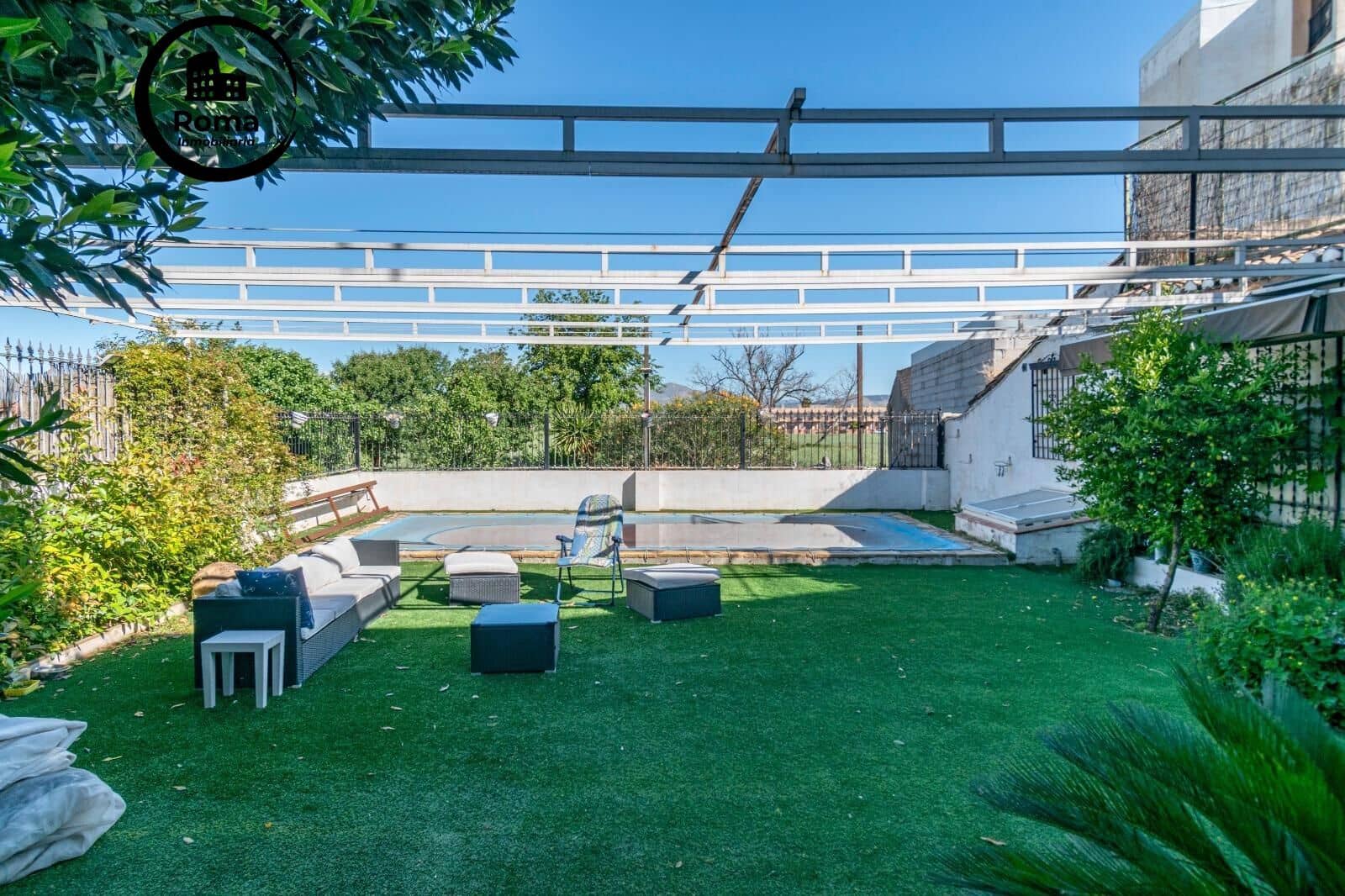 5 camera da letto Villa in vendita in Granada citta con piscina - 350.000 € (Rif: 9791193)