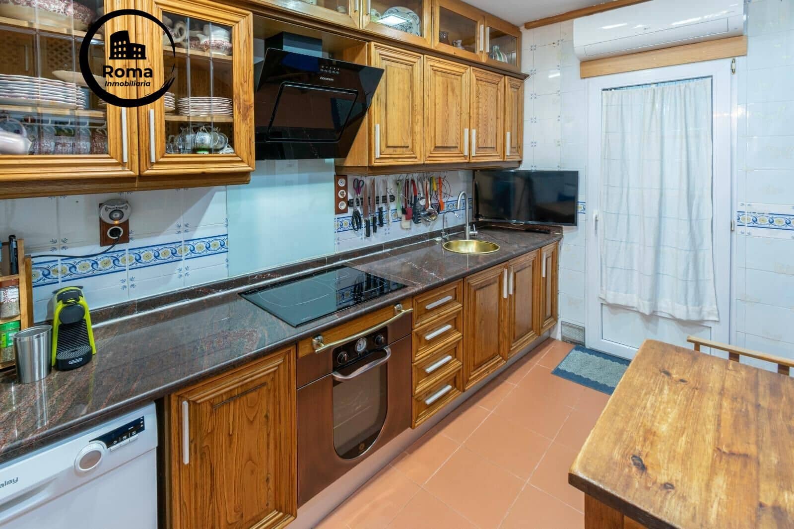 5 camera da letto Villa in vendita in Granada citta con piscina - 350.000 € (Rif: 9791193)