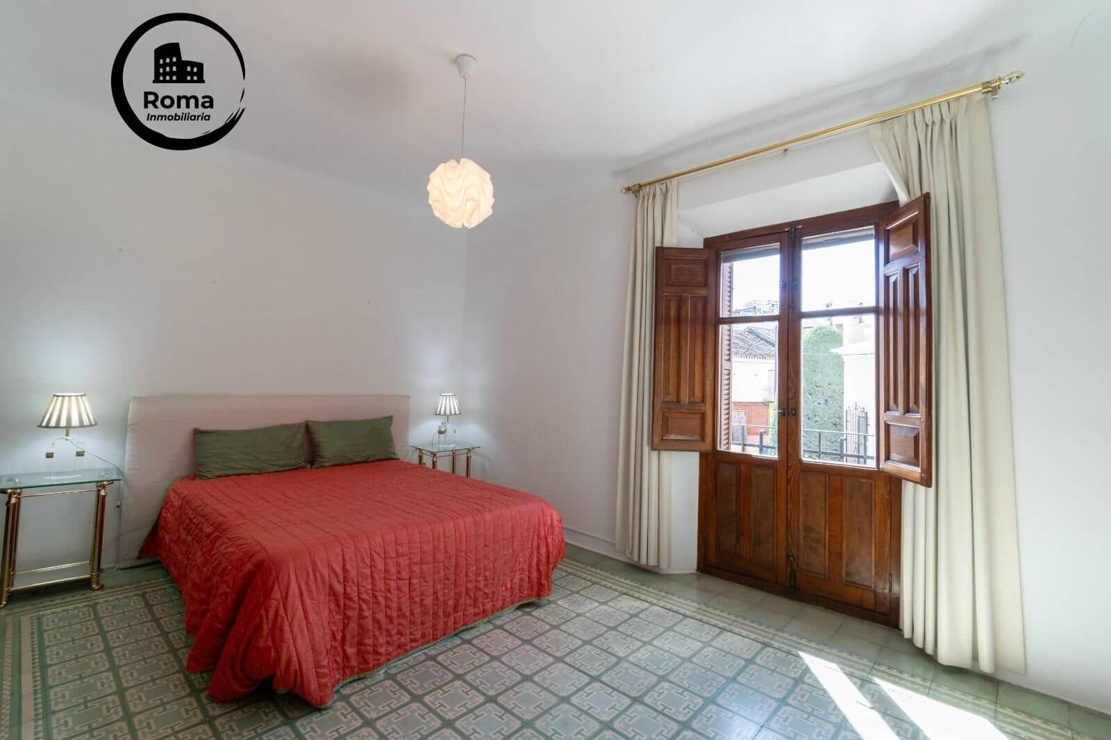 5 camera da letto Villa in vendita in Granada citta con piscina - 350.000 € (Rif: 9791193)