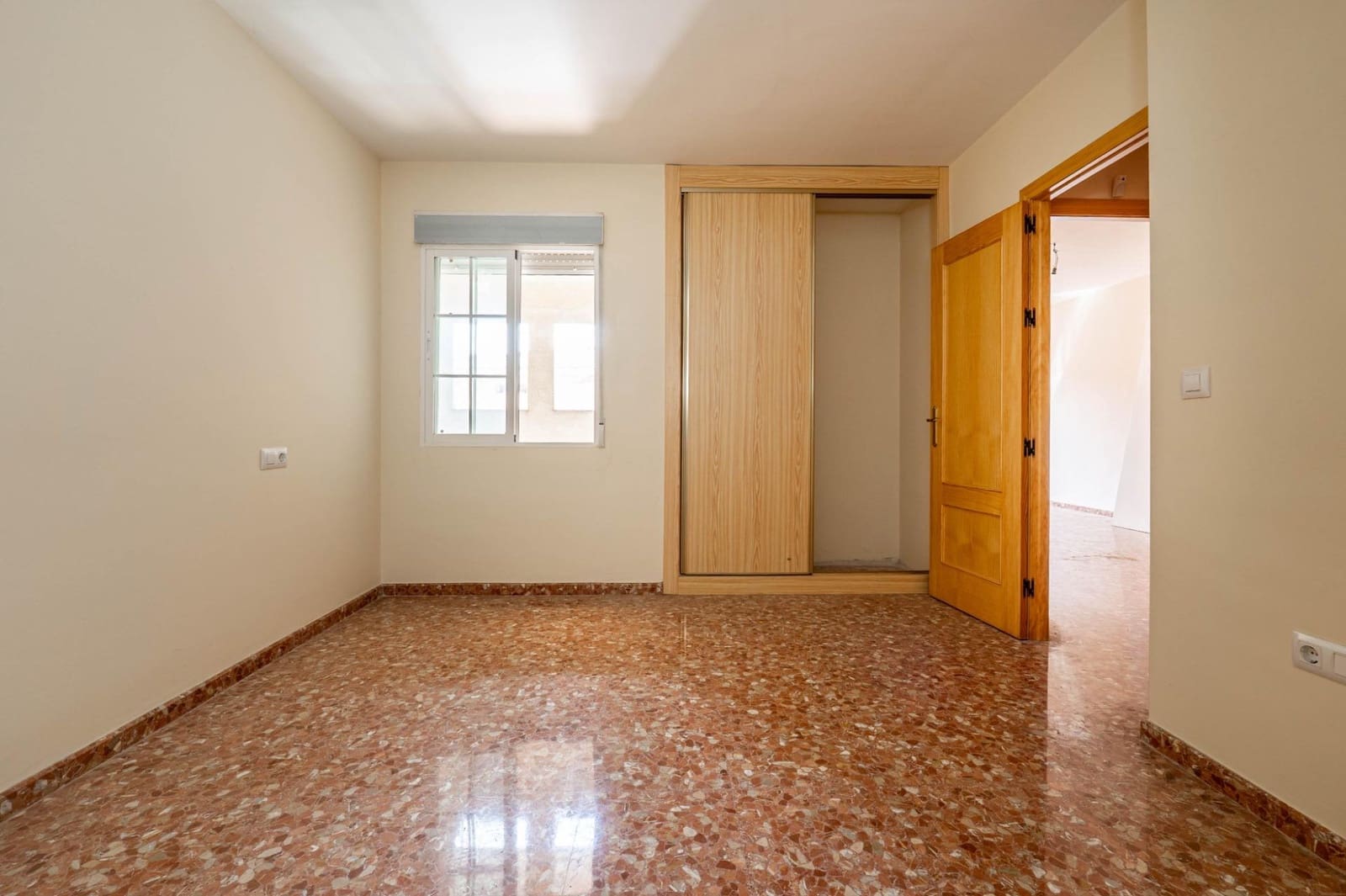 1 bedroom Apartment for sale in Las Gabias - € 102,000 (Ref: 9794806)