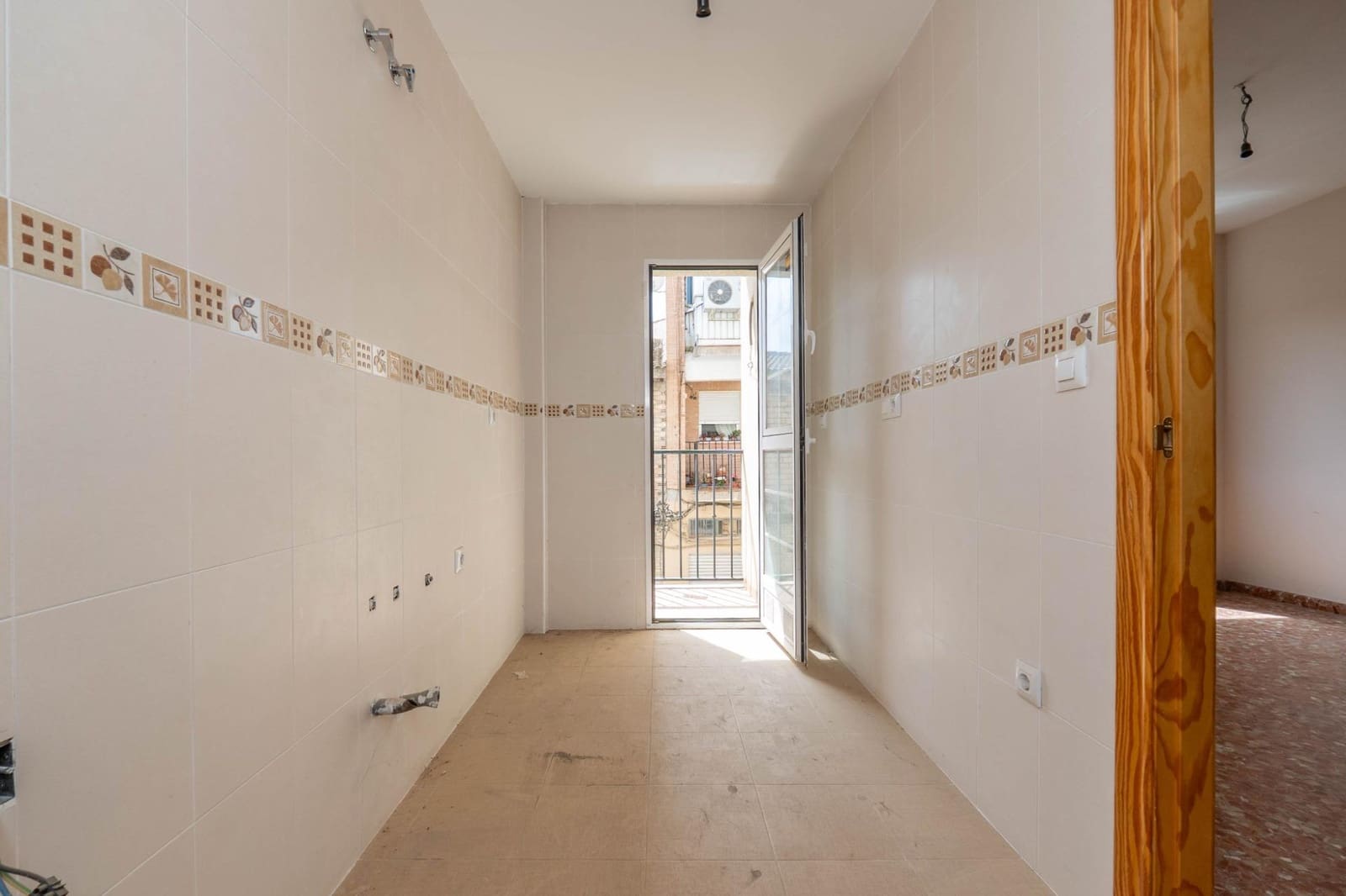 1 bedroom Apartment for sale in Las Gabias - € 102,000 (Ref: 9794806)