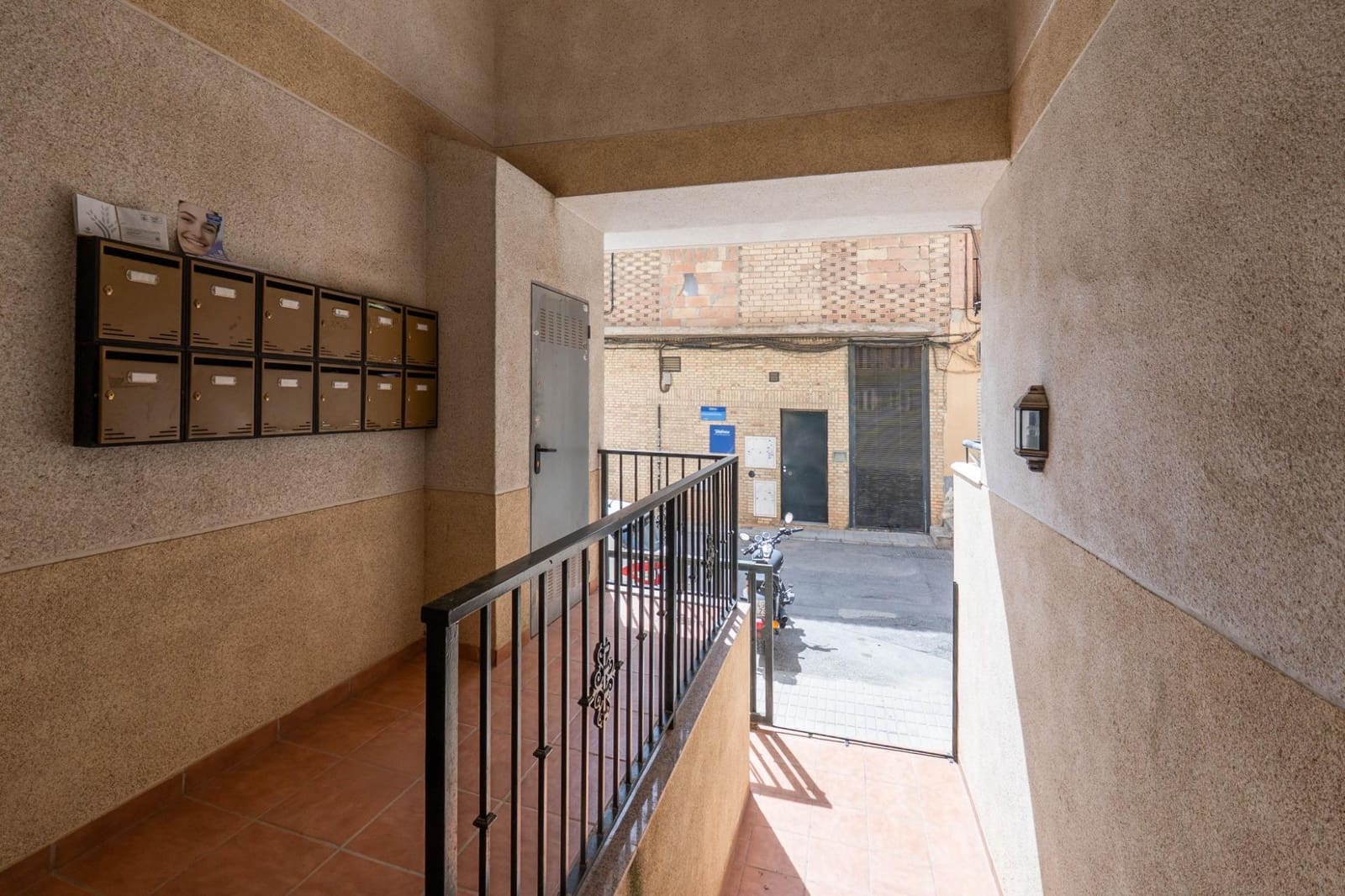 1 bedroom Apartment for sale in Las Gabias - € 102,000 (Ref: 9794806)