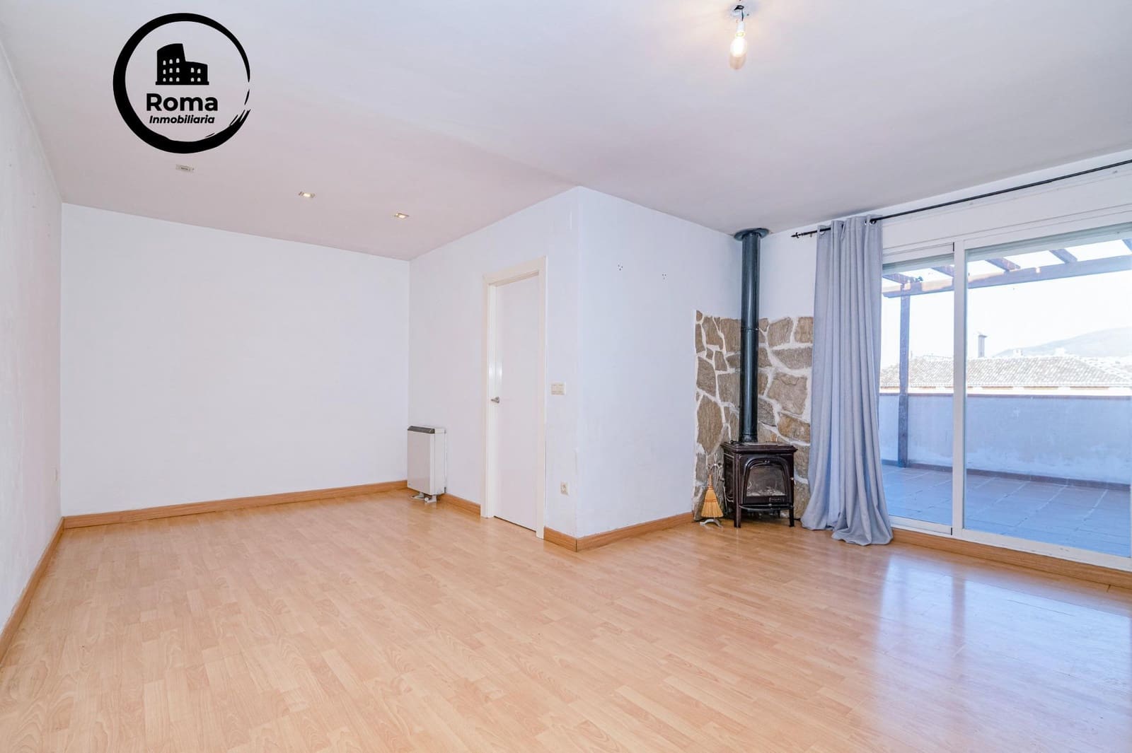 2 soverom Penthouse til salgs i La Zubia med svømmebasseng garasje - € 200 000 (Ref: 9794808)