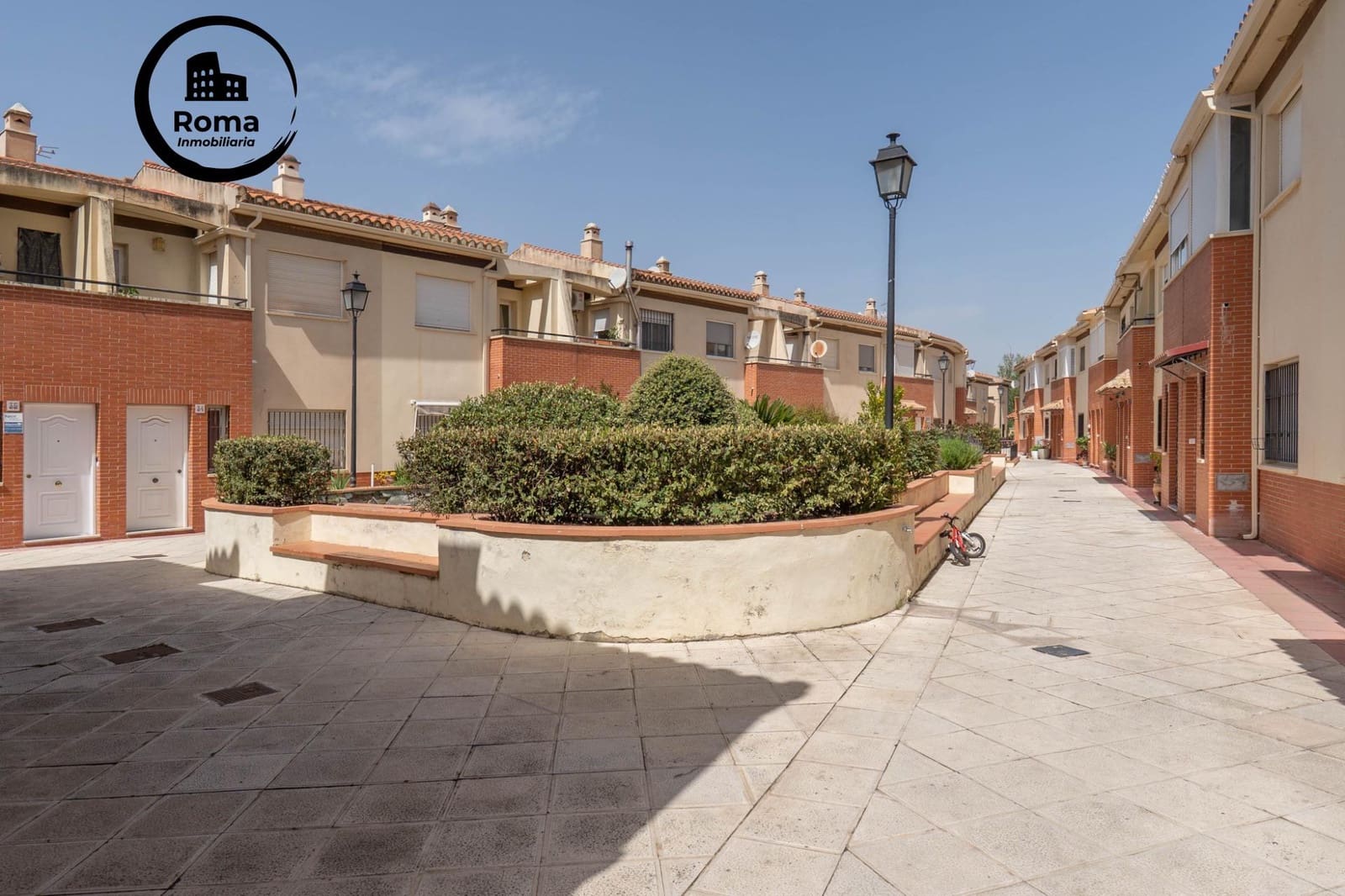 2 chambre Villa/Maison Mitoyenne à vendre à Ogijares avec garage - 149 900 € (Ref: 9794810)