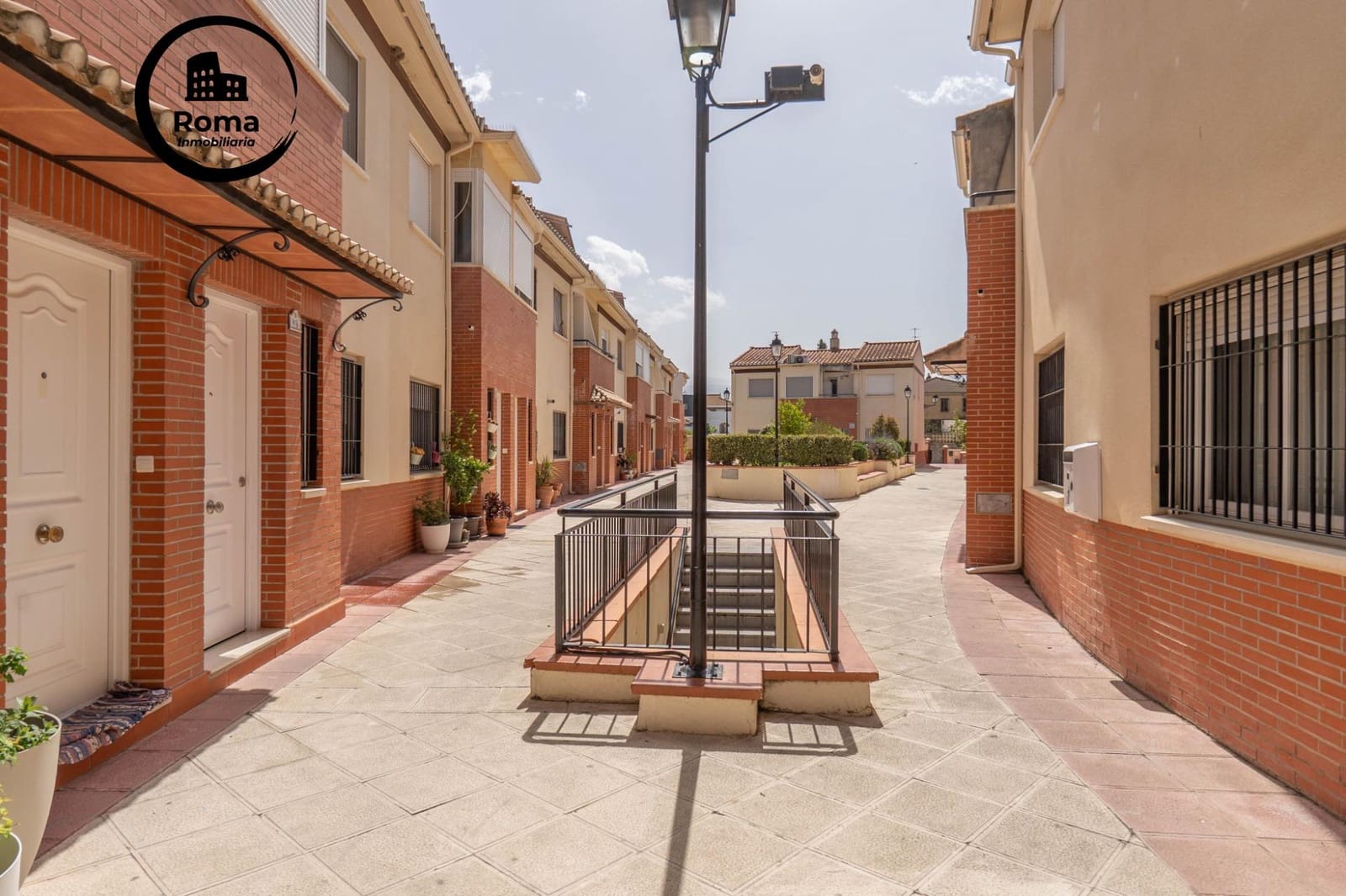 2 chambre Villa/Maison Mitoyenne à vendre à Ogijares avec garage - 149 900 € (Ref: 9794810)