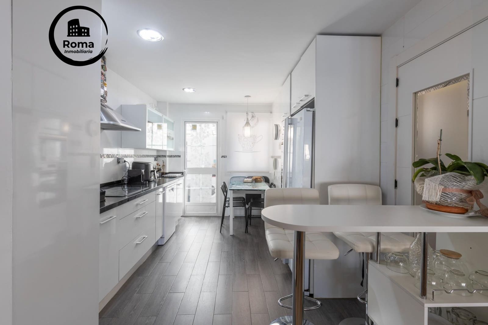 Adosado de 4 habitaciones en Granada ciudad en venta con piscina garaje - 435.000 € (Ref: 9804464)