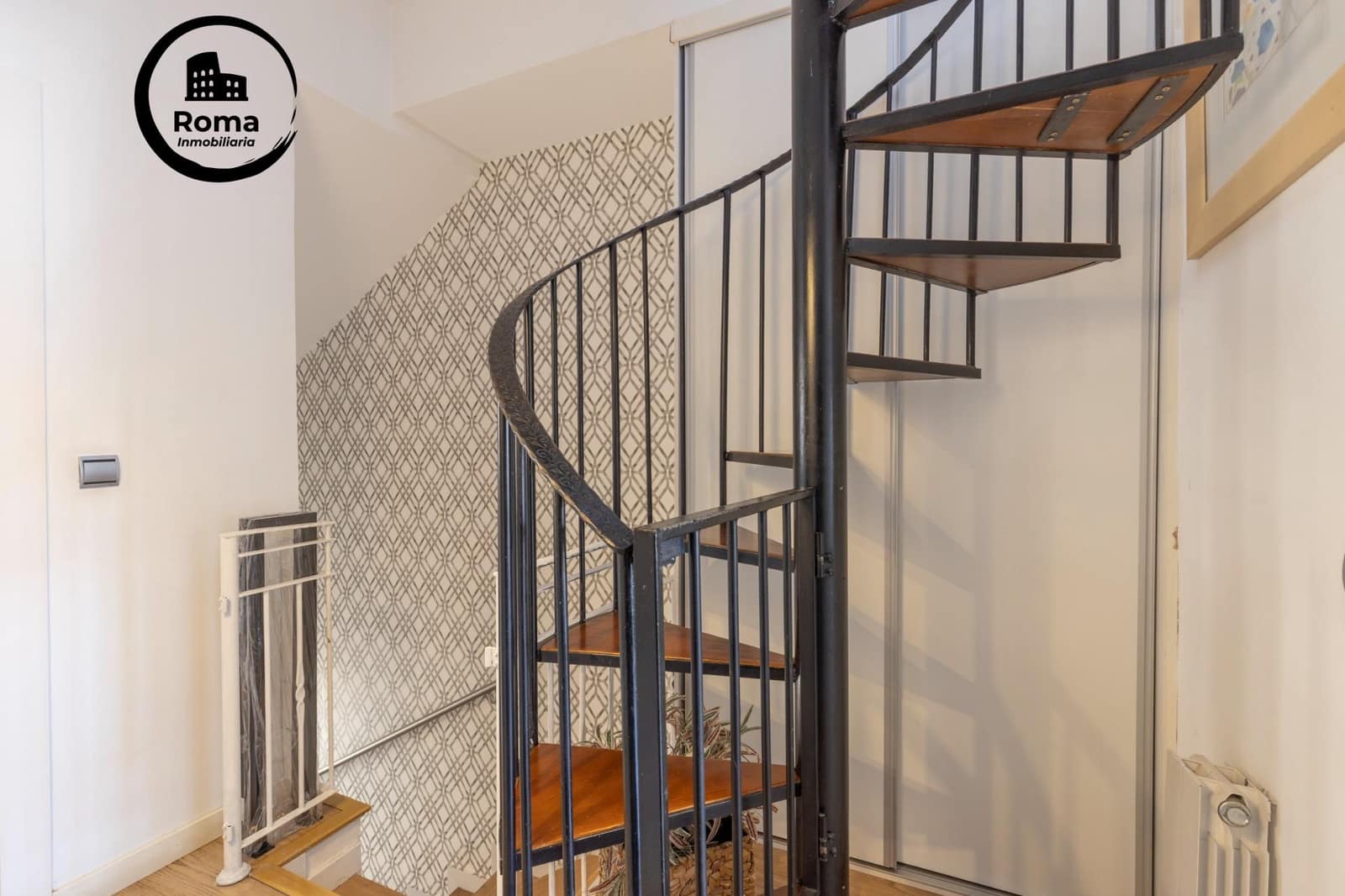 Adosado de 4 habitaciones en Granada ciudad en venta con piscina garaje - 435.000 € (Ref: 9804464)