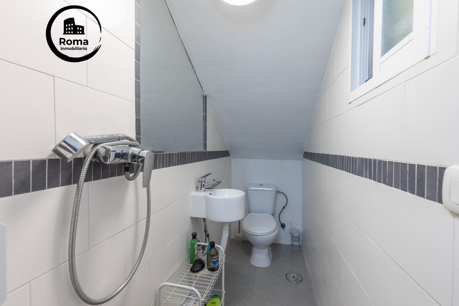 Adosado de 4 habitaciones en Granada ciudad en venta con piscina garaje - 435.000 € (Ref: 9804464)