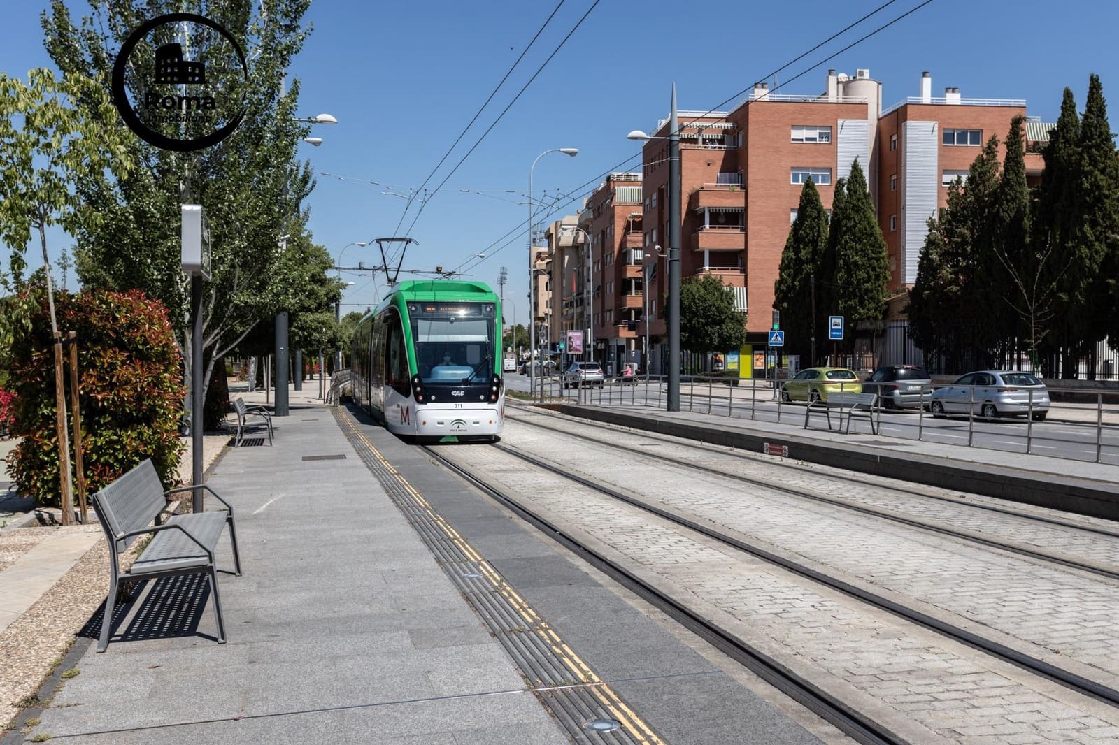 Adosado de 4 habitaciones en Granada ciudad en venta con piscina garaje - 435.000 € (Ref: 9804464)