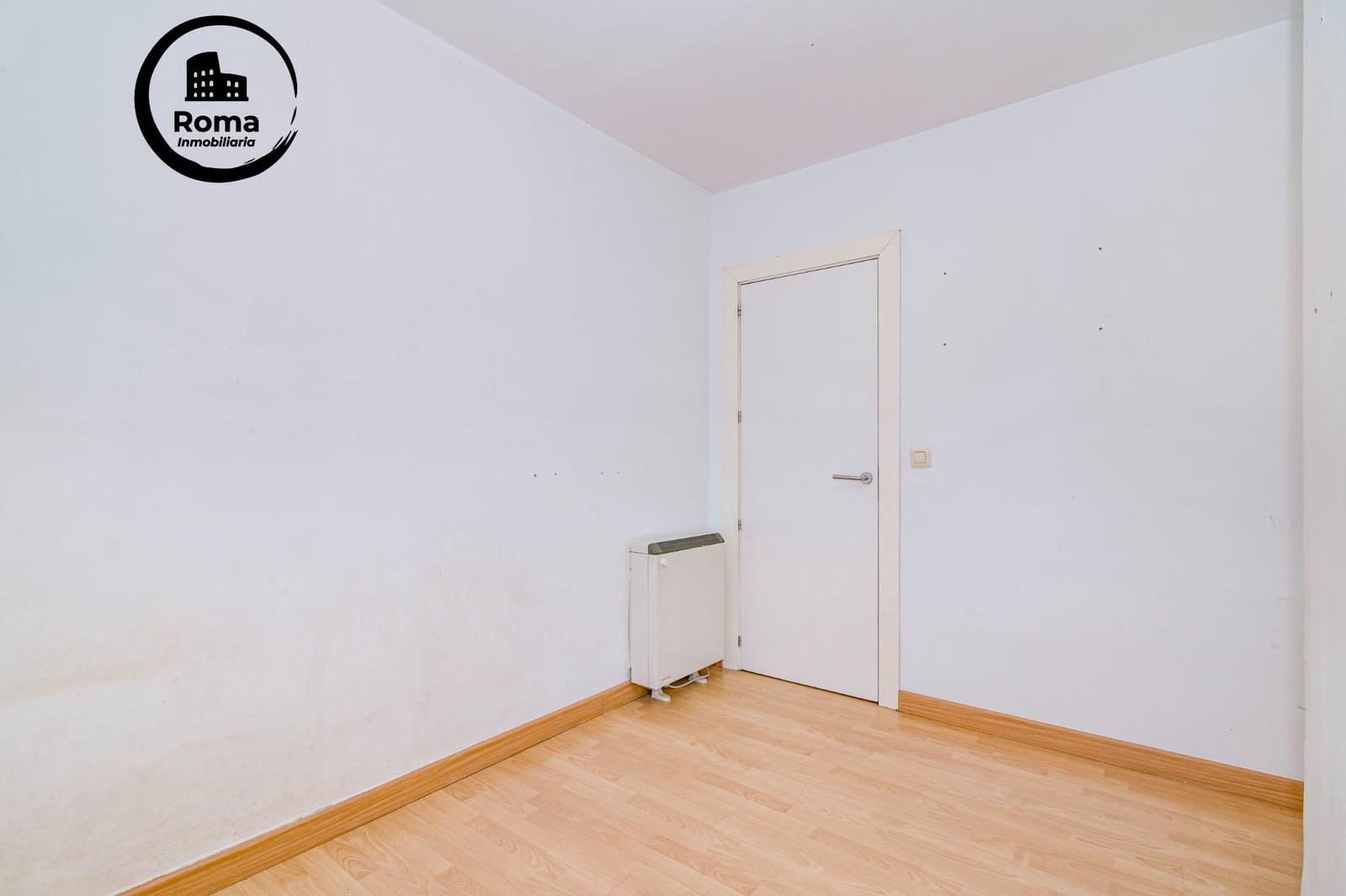 2 bedroom Penthouse for sale in La Zubia with pool garage - € 200,000 (Ref: 9804466)