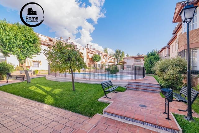 2 bedroom Penthouse for sale in La Zubia with pool garage - € 200,000 (Ref: 9804466)