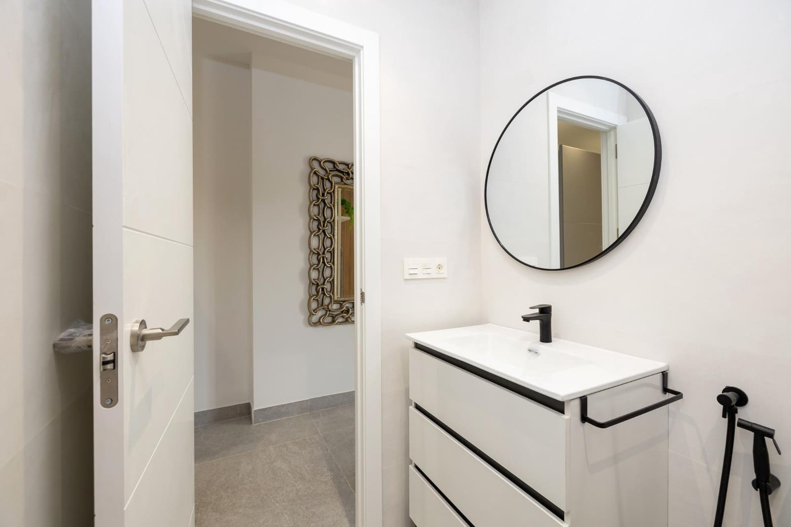 1 slaapkamer Flat te koop in Granada stad - € 124.000 (Ref: 9804467)