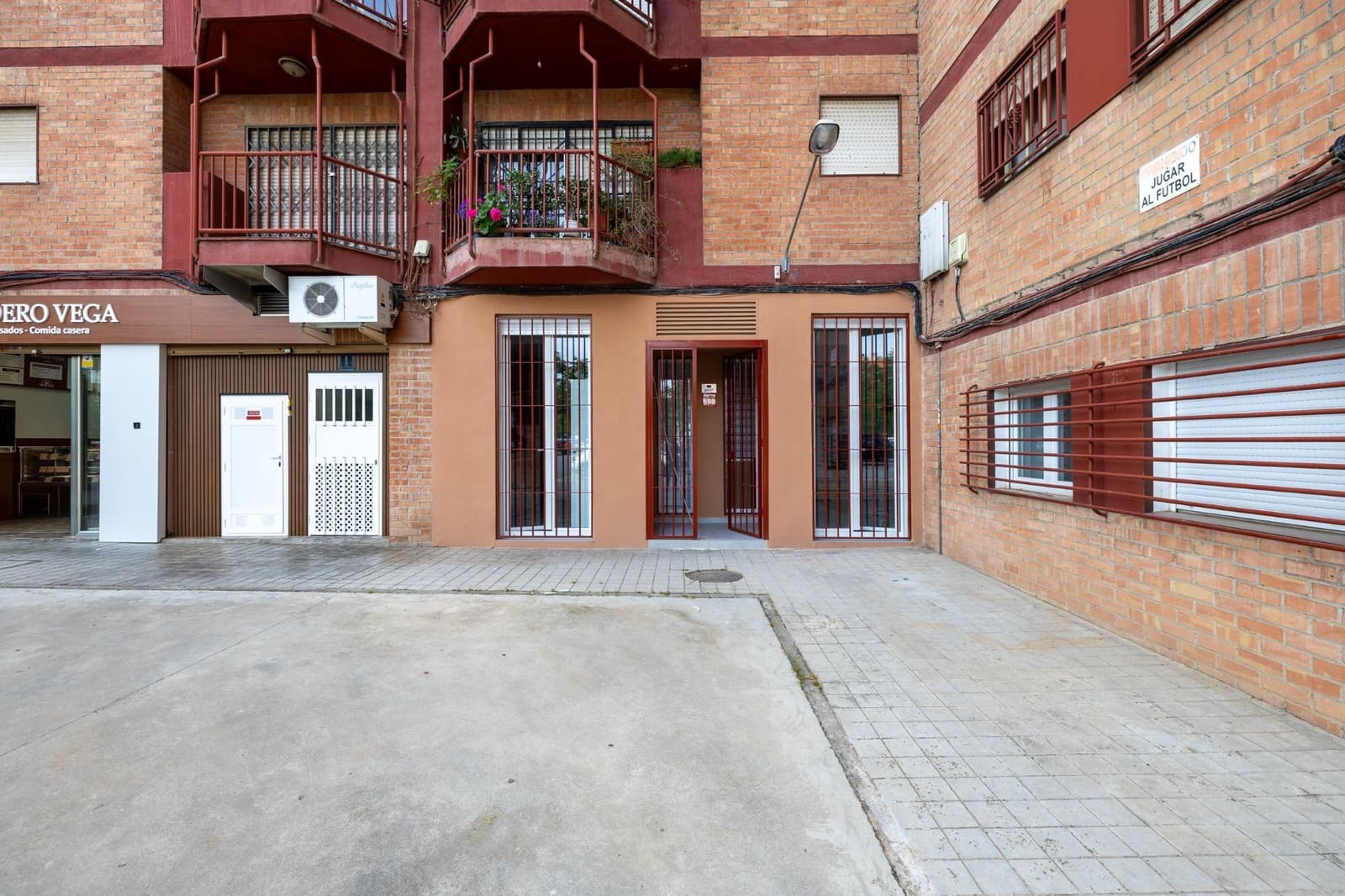 1 slaapkamer Flat te koop in Granada stad - € 124.000 (Ref: 9804467)