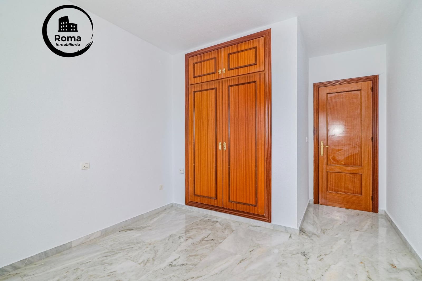3 bedroom Flat for sale in Salobrena with pool - € 285,000 (Ref: 9804469)