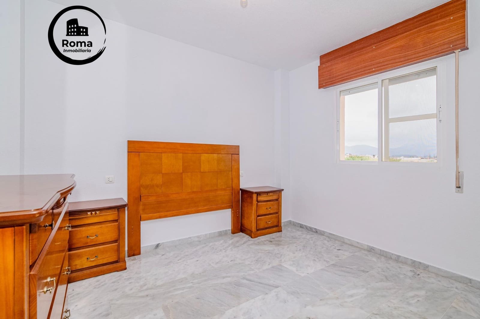 3 bedroom Flat for sale in Salobrena with pool - € 285,000 (Ref: 9804469)