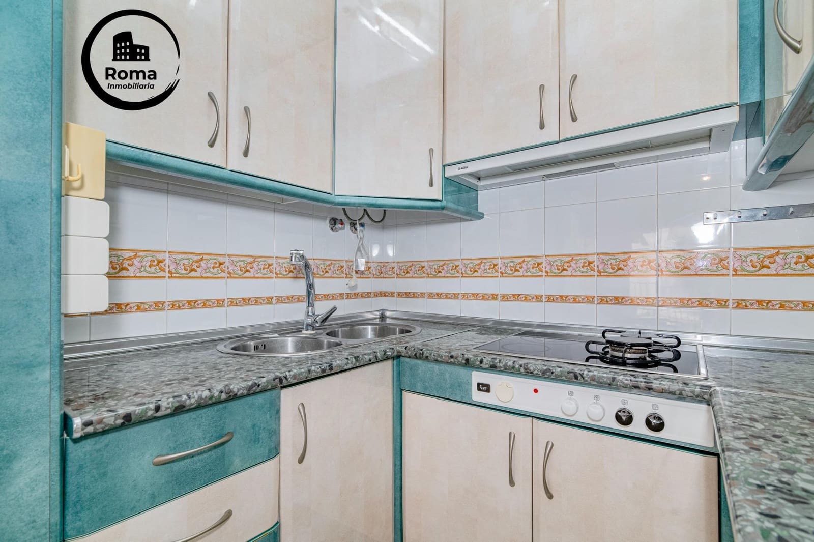 3 bedroom Flat for sale in Salobrena with pool - € 285,000 (Ref: 9804469)