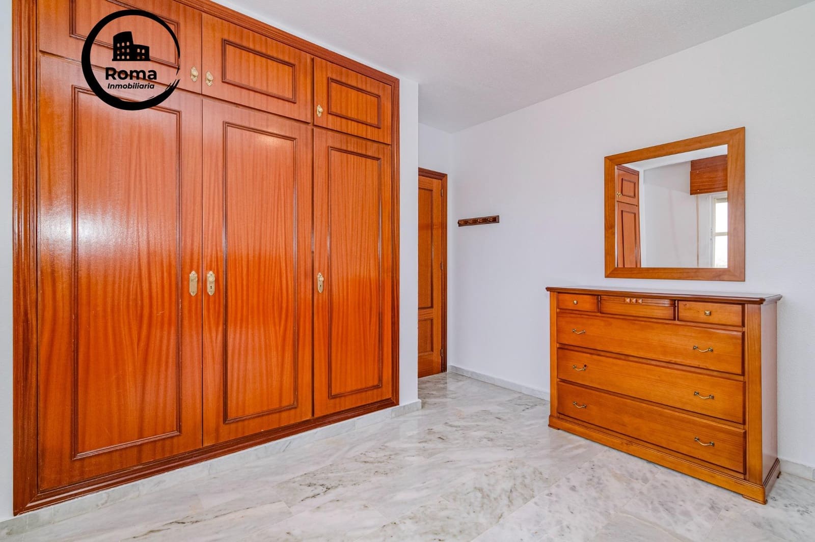 3 bedroom Flat for sale in Salobrena with pool - € 285,000 (Ref: 9804469)