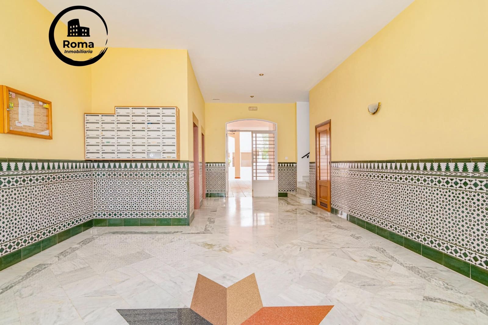 3 bedroom Flat for sale in Salobrena with pool - € 285,000 (Ref: 9804469)