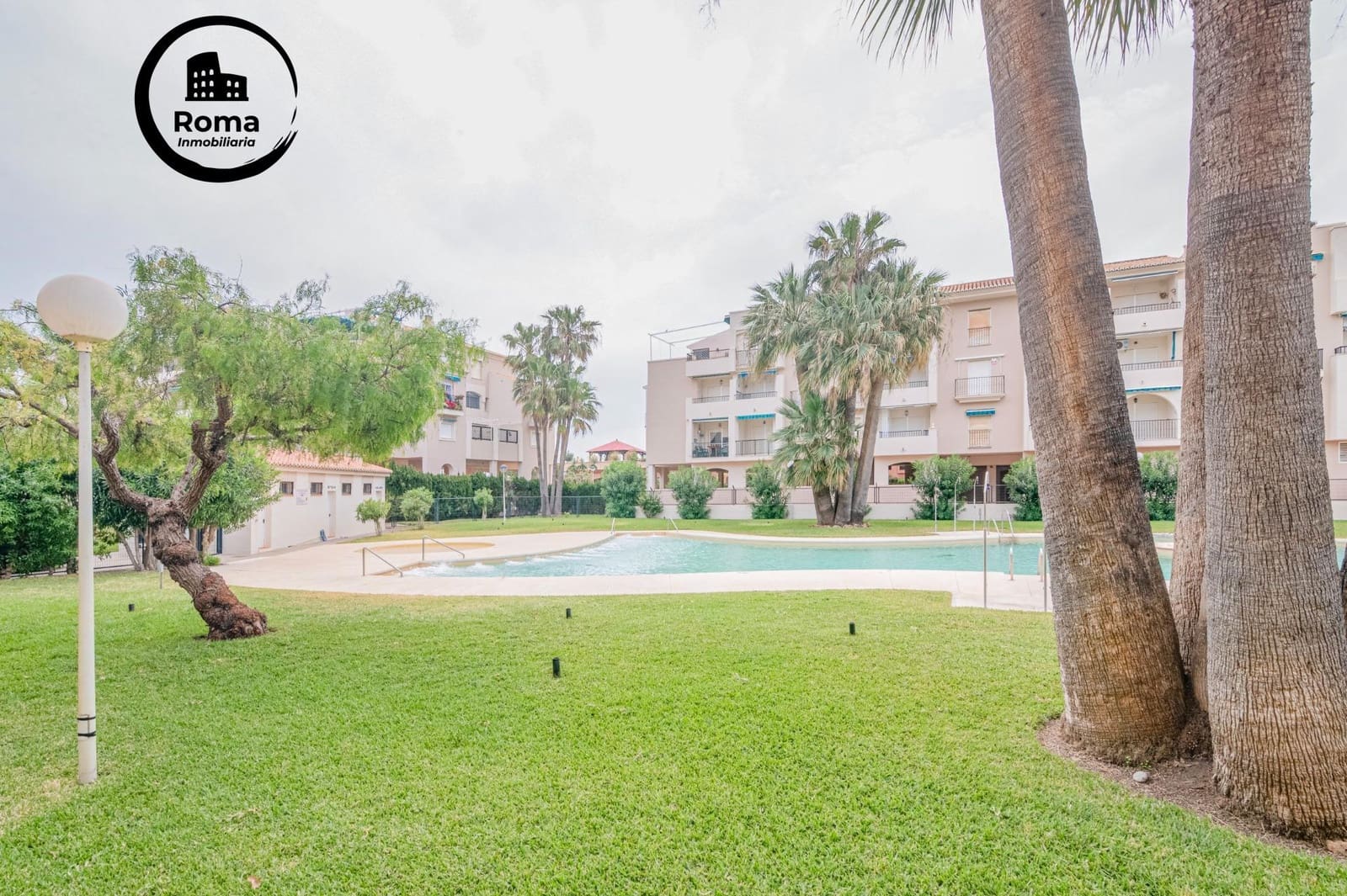 3 bedroom Flat for sale in Salobrena with pool - € 285,000 (Ref: 9804469)