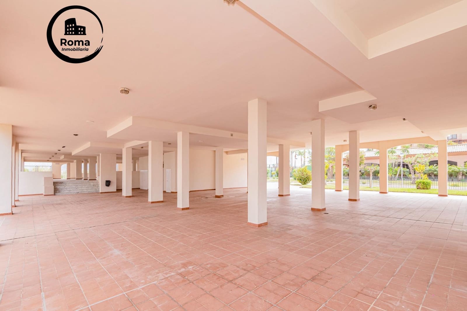 3 bedroom Flat for sale in Salobrena with pool - € 285,000 (Ref: 9804469)