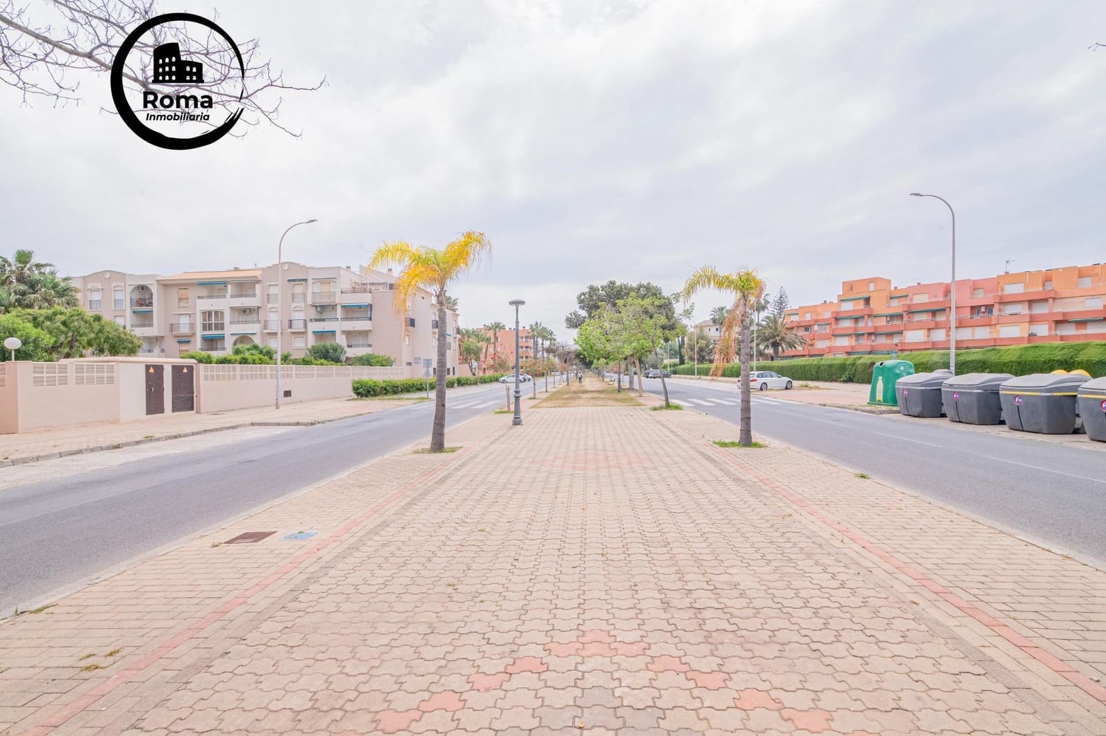 3 bedroom Flat for sale in Salobrena with pool - € 285,000 (Ref: 9804469)