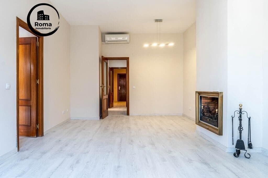 1 slaapkamer Flat te koop in Granada stad met garage - € 305.000 (Ref: 9804472)