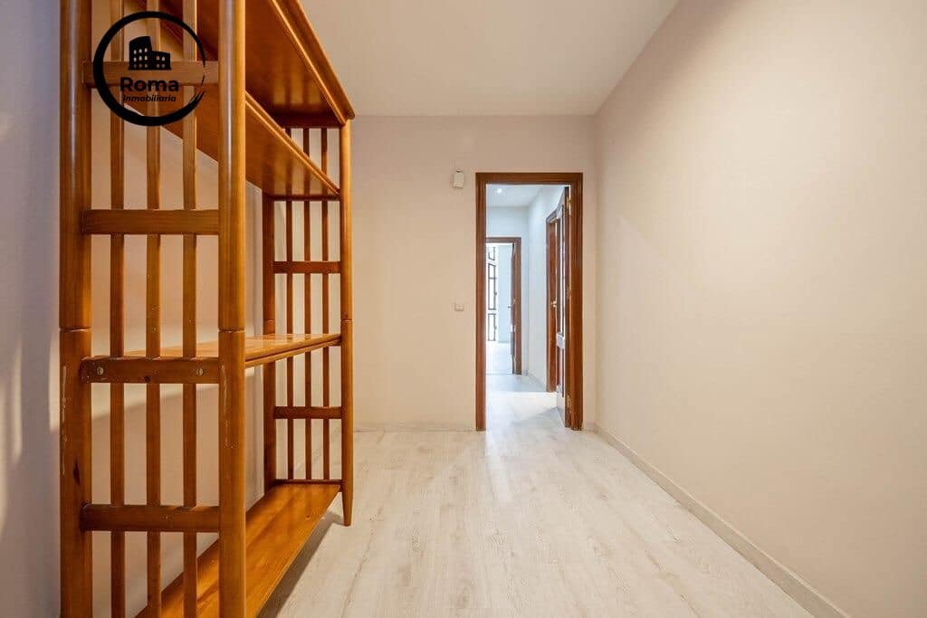 1 slaapkamer Flat te koop in Granada stad met garage - € 305.000 (Ref: 9804472)