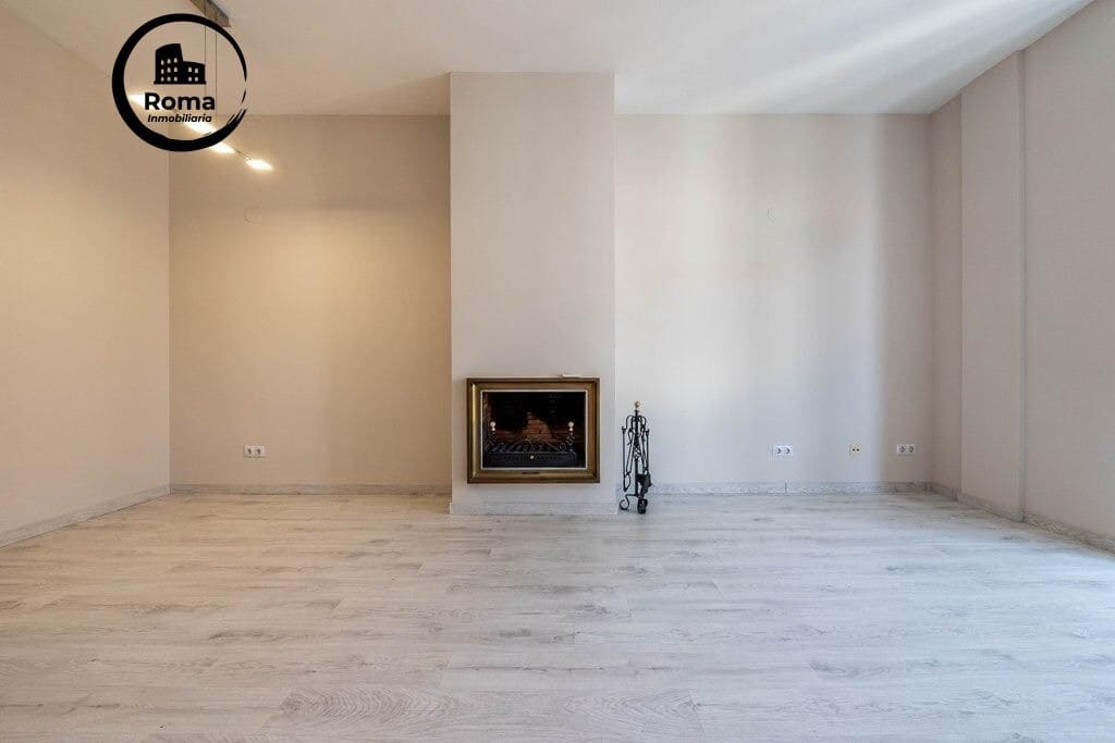 1 slaapkamer Flat te koop in Granada stad met garage - € 305.000 (Ref: 9804472)